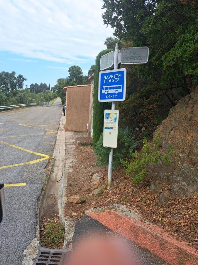 Location Vacance Vue Mer 4 A 6 Personnes Cavalaire-sur-Mer Eksteriør billede